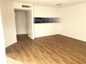 2822 S Bartell Drive 3, Houston TX 77054