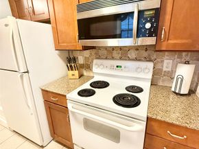 2800 Jeanetta Street 2810, Houston TX 77063