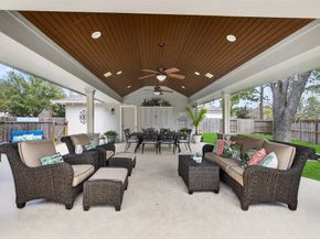 11403 Parkriver Drive, Houston TX 77070