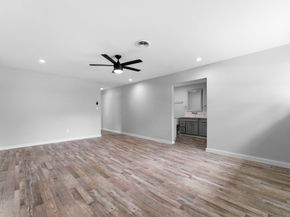 206 W North Hill Drive, Spring TX 77388