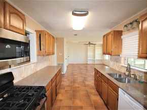 5504 Valerie Street, Houston TX 77081