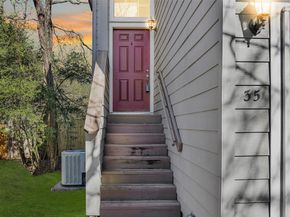 35 Marble Rock Place, The Woodlands TX 77382