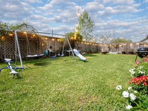 1527 Giles Drive, Richmond TX 77406