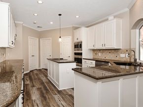 6 Thornbush Place, The Woodlands TX 77381