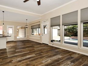 6 Thornbush Place, The Woodlands TX 77381