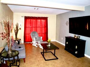 5715 Hirondel Street, Houston TX 77033