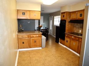 5715 Hirondel Street, Houston TX 77033