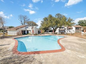 7655 S Braeswood Boulevard 47, Houston TX 77071
