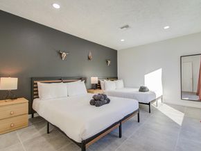 9614 Springmont Drive, Houston TX 77080