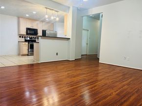 5914 Dream Court, Houston TX 77085