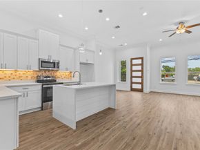 7805 Farnsworth Street A/B, Houston TX 77022