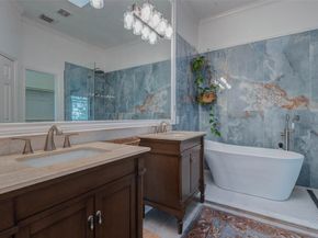 315 W Drew Street, Houston TX 77006