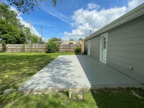 7634 Belbay Street, Houston TX 77033
