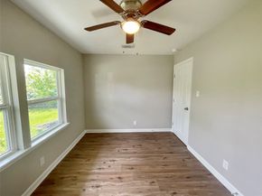 7634 Belbay Street, Houston TX 77033