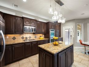 6 Windflower Place, The Woodlands TX 77381