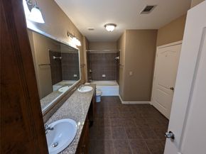 1711 Old Spanish Trail 341, Houston TX 77054