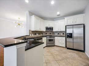 1800 W Webster Street, Houston TX 77019