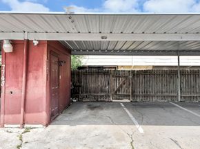 7747 Leonora, Houston TX 77061