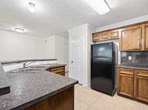 4502 Mallow unit A, B Street, Houston TX 77051