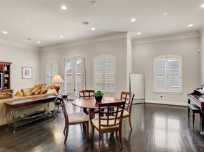 5637 Kiam Street D, Houston TX 77007