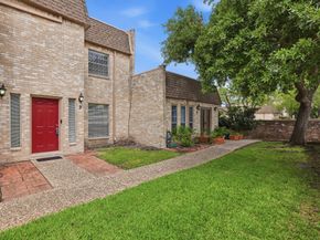 2 River Creek Way, Sugar Land TX 77478