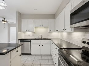 2 River Creek Way, Sugar Land TX 77478