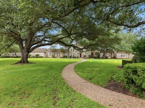 2 River Creek Way, Sugar Land TX 77478