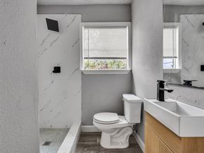 7914 Belbay Street, Houston TX 77033