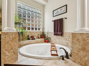 13909 N Lake Branch Lane, Houston TX 77044