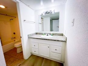 9201 Clarewood Drive 283, Houston TX 77036