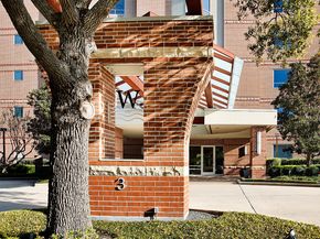 3 Waterway Court 4D, The Woodlands TX 77380