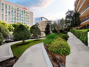 3 Waterway Court 4D, The Woodlands TX 77380