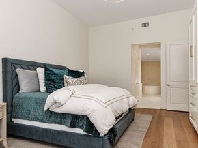3 Waterway Court 4D, The Woodlands TX 77380