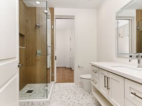 3 Waterway Court 4D, The Woodlands TX 77380