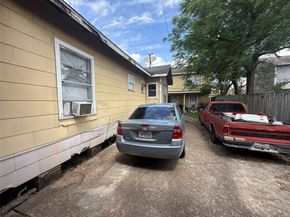 6723 Avenue P, Houston TX 77011