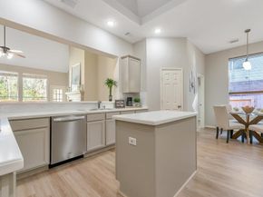 46 E Hobbit Glen Drive, Conroe TX 77384