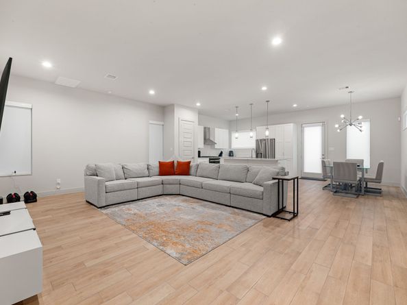 5722 Rucio Lane A, Houston TX 77092