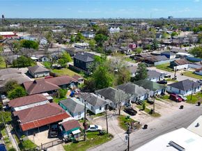 2916 Chapman Street, Houston TX 77009