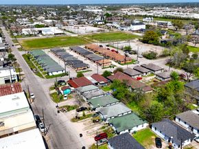 2916 Chapman Street, Houston TX 77009