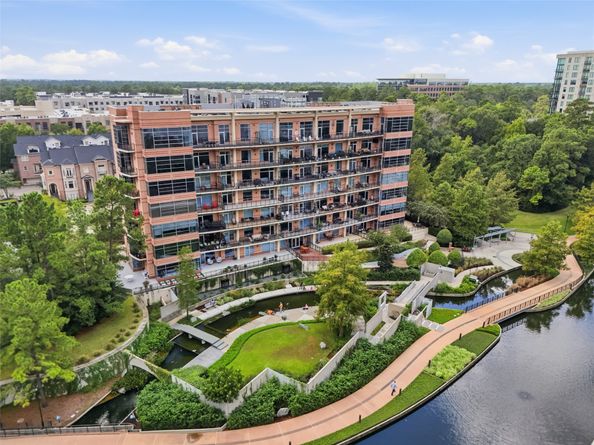 3 Waterway Court 2D, The Woodlands TX 77380