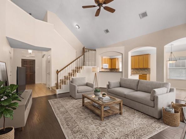 78 E Hobbit Glen Drive, Conroe TX 77384