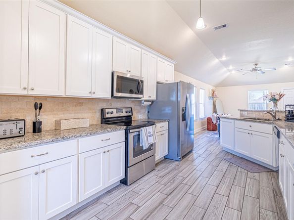 8211 Cannon Street, Houston TX 77051