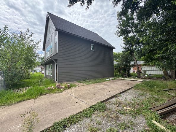 6702 England Street, Houston TX 77021