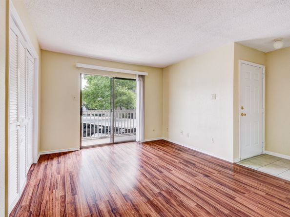 2750 Holly Hall Street 1017, Houston TX 77054