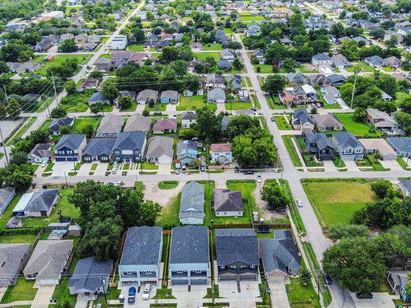 8312 Comal Street, Houston TX 77051