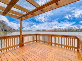 414 Lakeview Drive, Sugar Land TX 77498