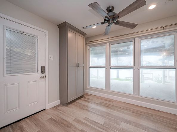 414 Lakeview Drive, Sugar Land TX 77498