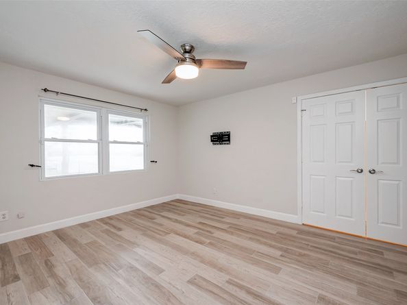 414 Lakeview Drive, Sugar Land TX 77498
