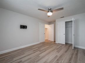 414 Lakeview Drive, Sugar Land TX 77498