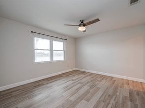 414 Lakeview Drive, Sugar Land TX 77498